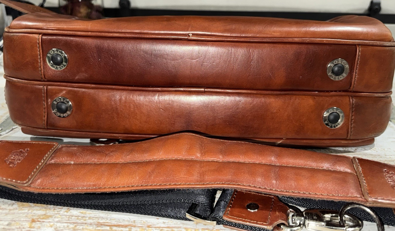 Bosca Old Leather/ Stringer Briefcase/ Italian Leather Luxury/ Large Capacity