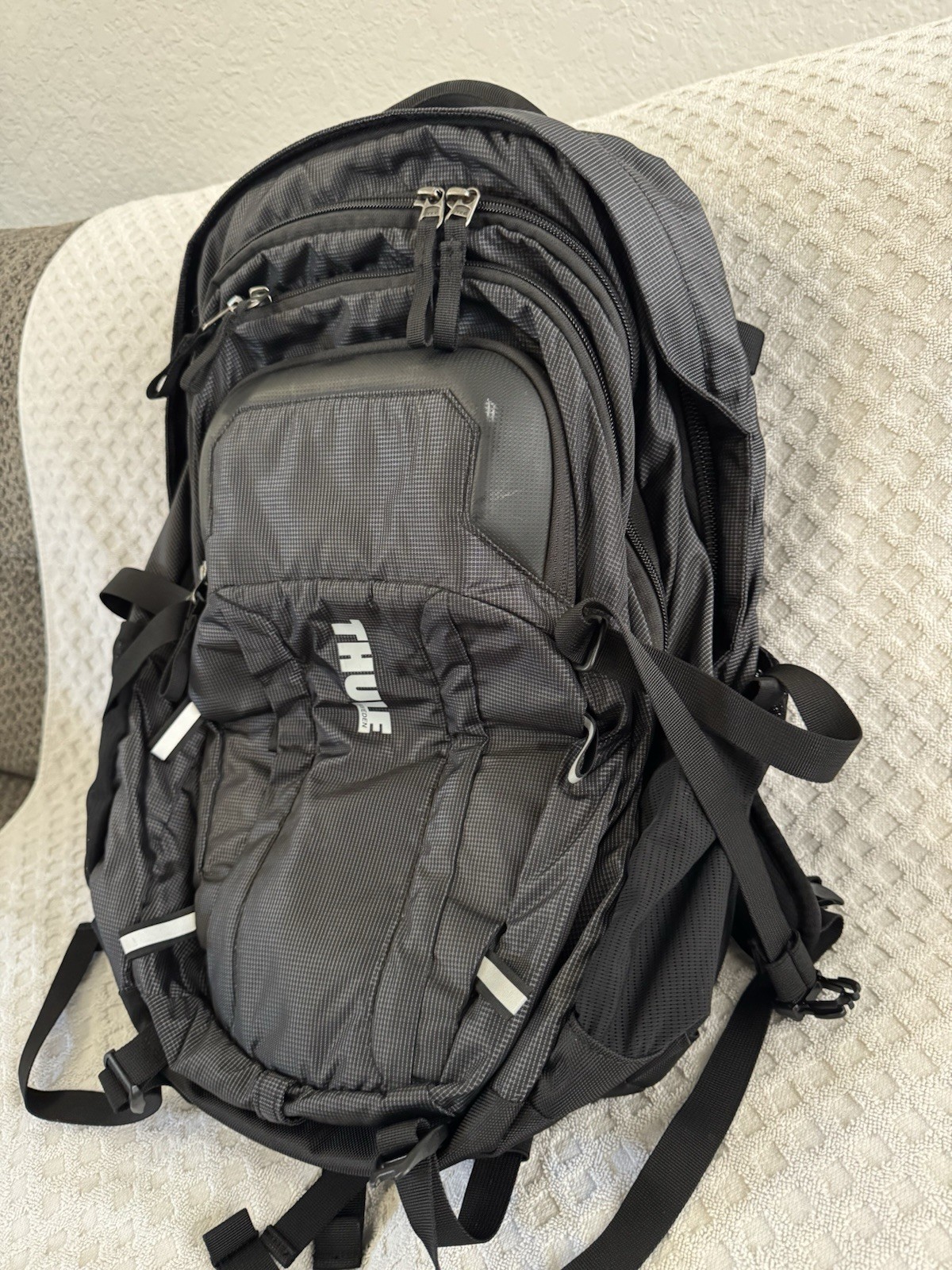 Thule EnRoute Escort 2 Black 27L Backpack Fits 15.6″ Laptop 10.1” Padded Tablet