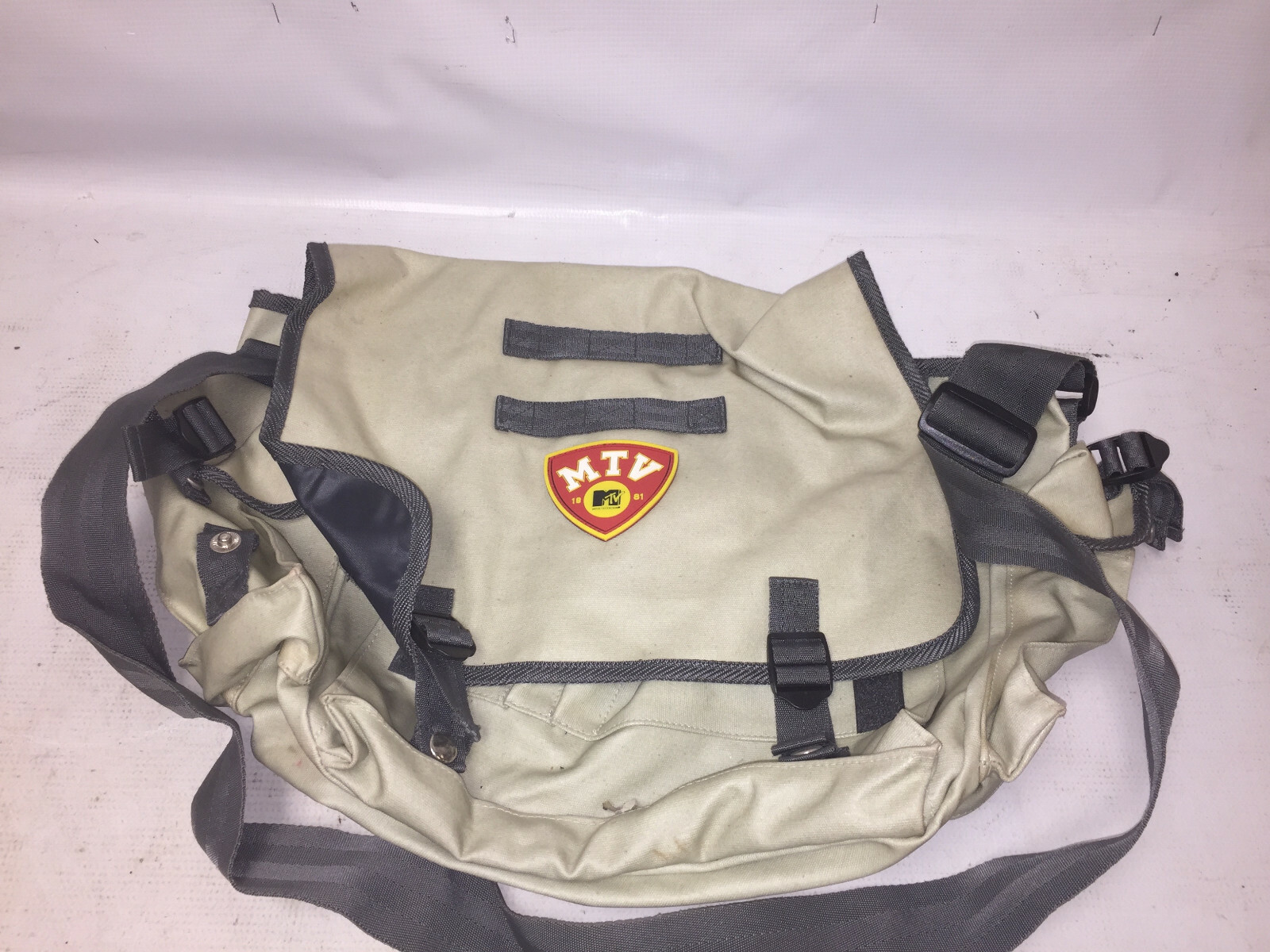 Vintage MTV Music Television Messenger/Travel/Attache Bag Canvas – FREE SHIPPING
