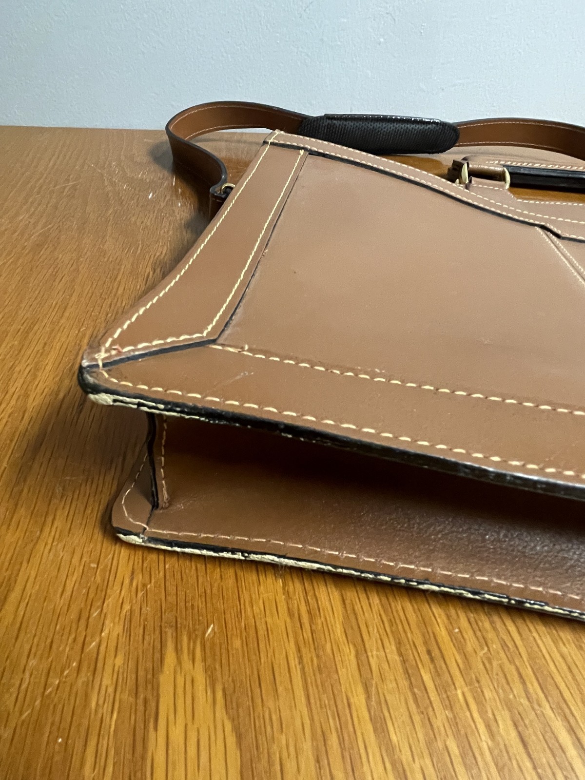 Vintage HIT Leather Briefcase Mens Shoulder Strap Portfolio Bag 90s Taiwan