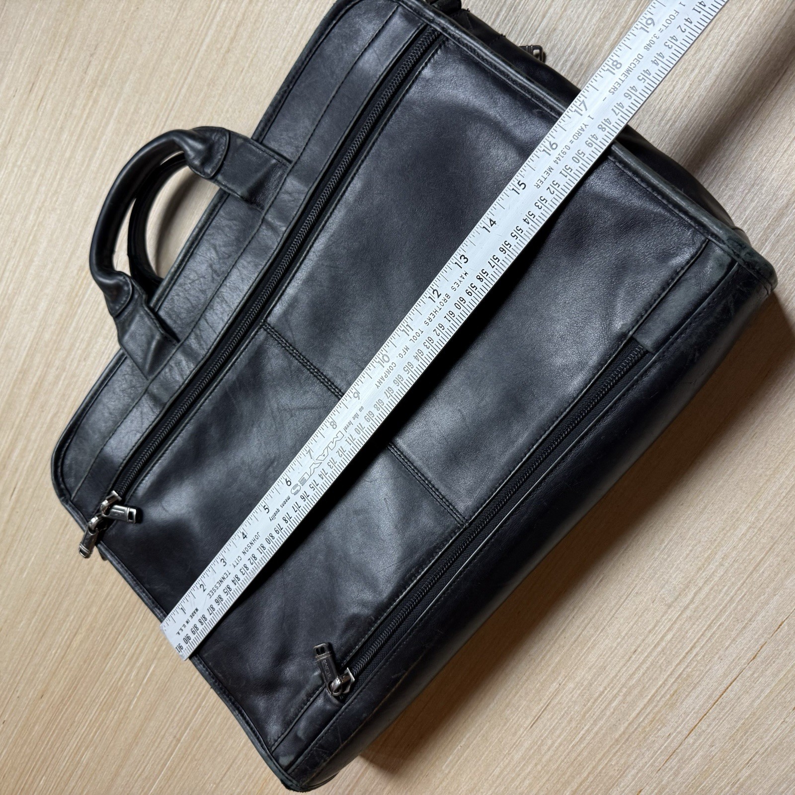 Tumi Leather Briefcase Shoulder Bag Laptop Men’s Black Messenger
