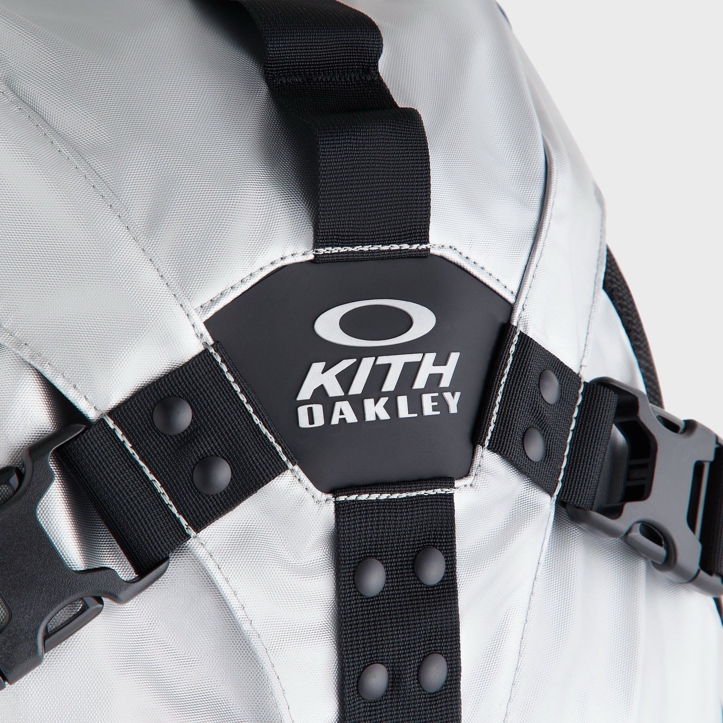 Kith for Oakley Icon RC Backpack in Silver 32L Capacity Padded Laptop Sleeve NWT