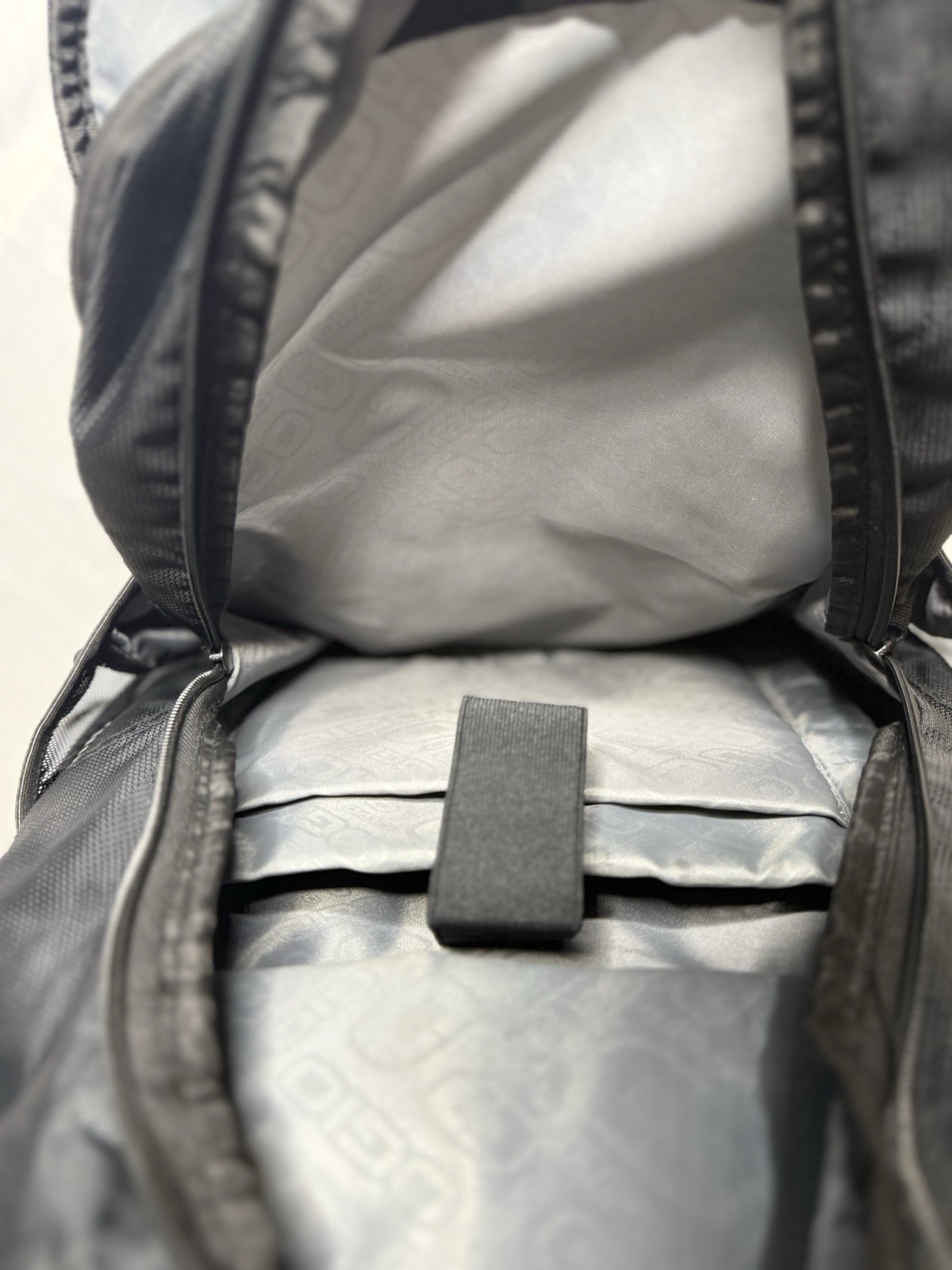 OGIO Logan Pack, Backpack, Gray, Brand – Ergonomic “Prosper” logo
