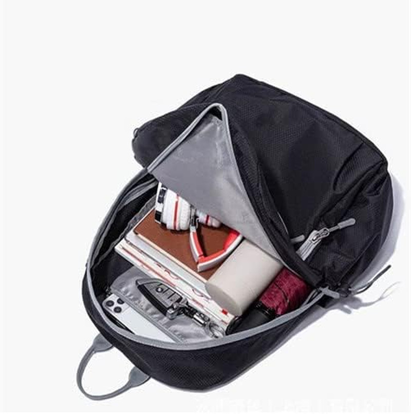 Men’S and Women’S Waterproof Backpack Traveling Backpack