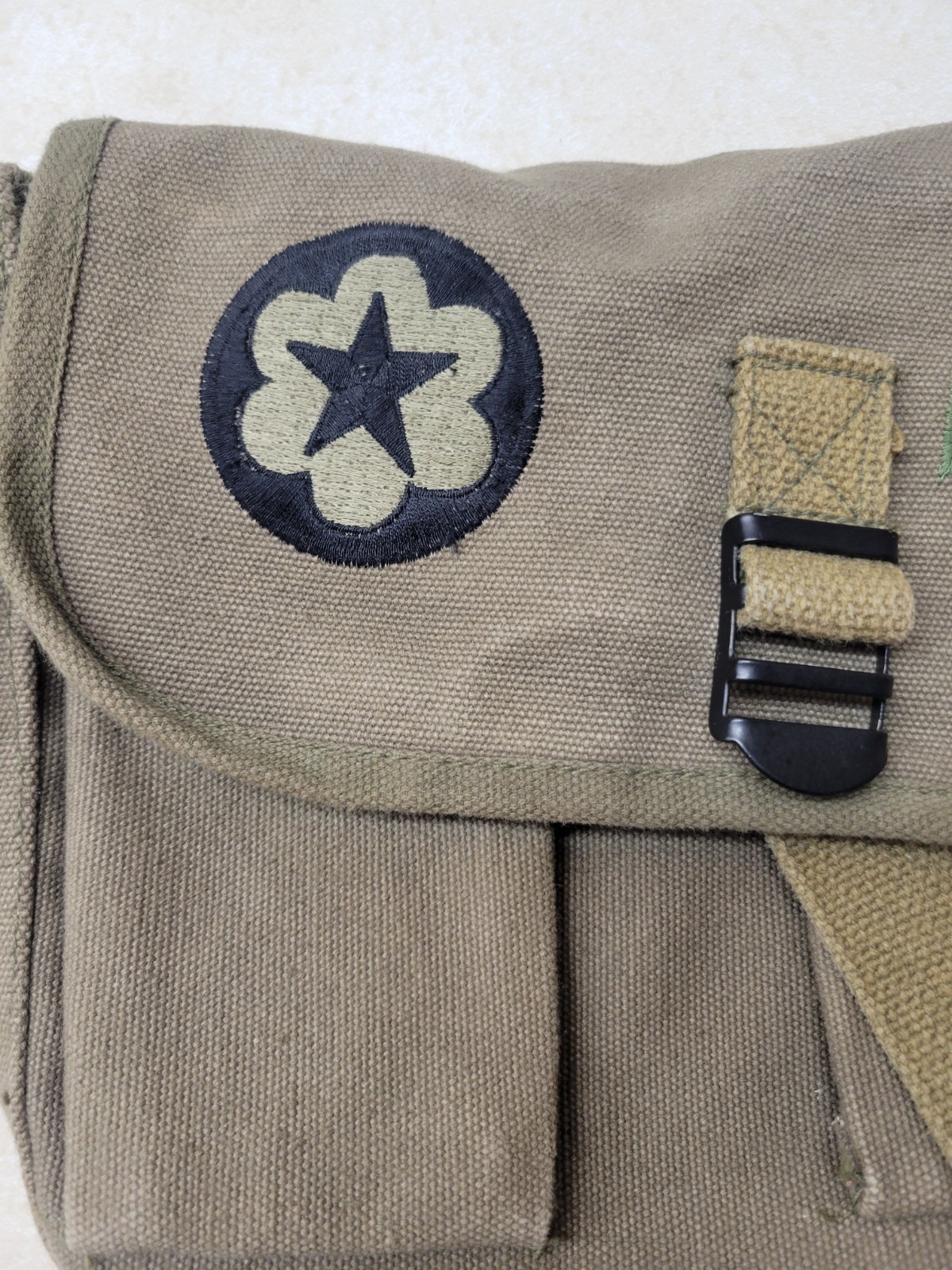 US Military Style Canvas Vintage Messenger Crossbody Bag Army Green Patches