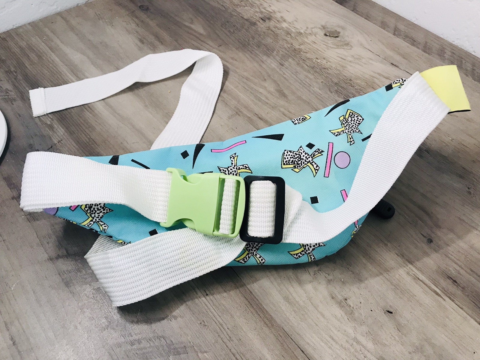 Dutch Bros Fanny Pack Retro 80’s Style 2017 Waist Bag Aqua Festival coacha Rare