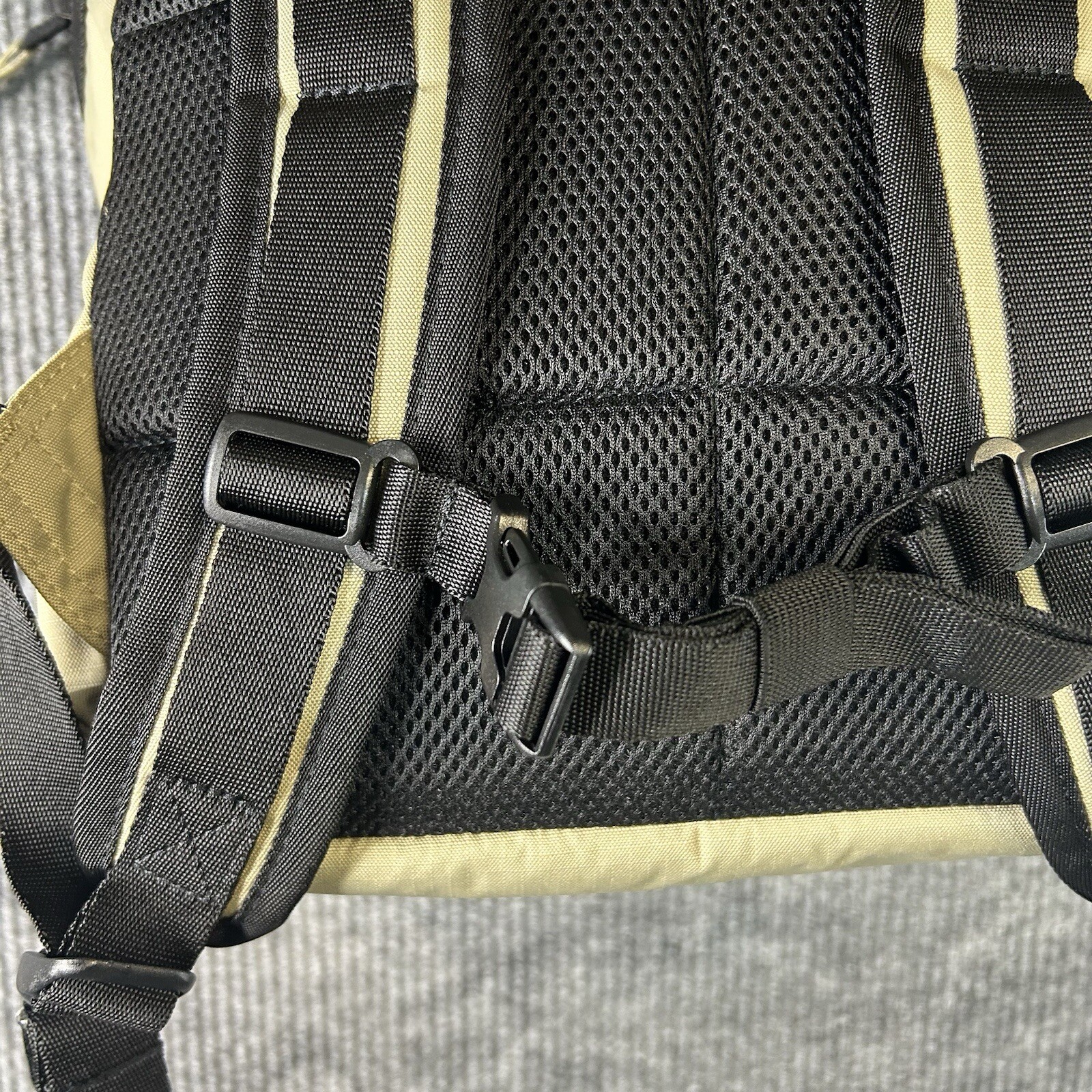 New Dickies Backpack Ashville Roll Top Khaki Water Bottle Side Pockets