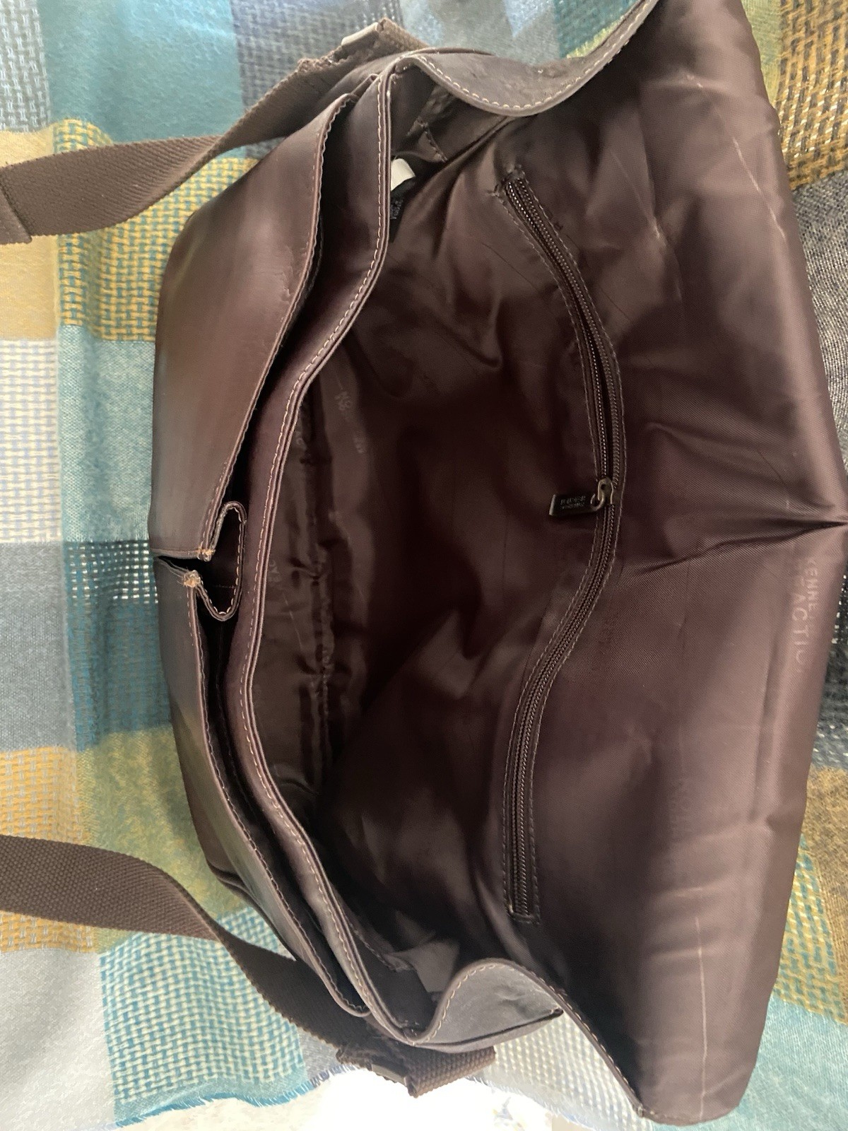 kenneth cole reaction leather messenger bag