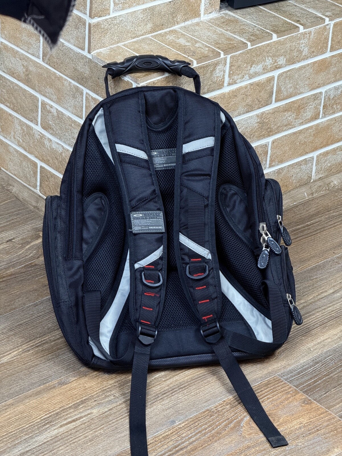 Oakley Software Vintge Black Multipocket Backpack Bag