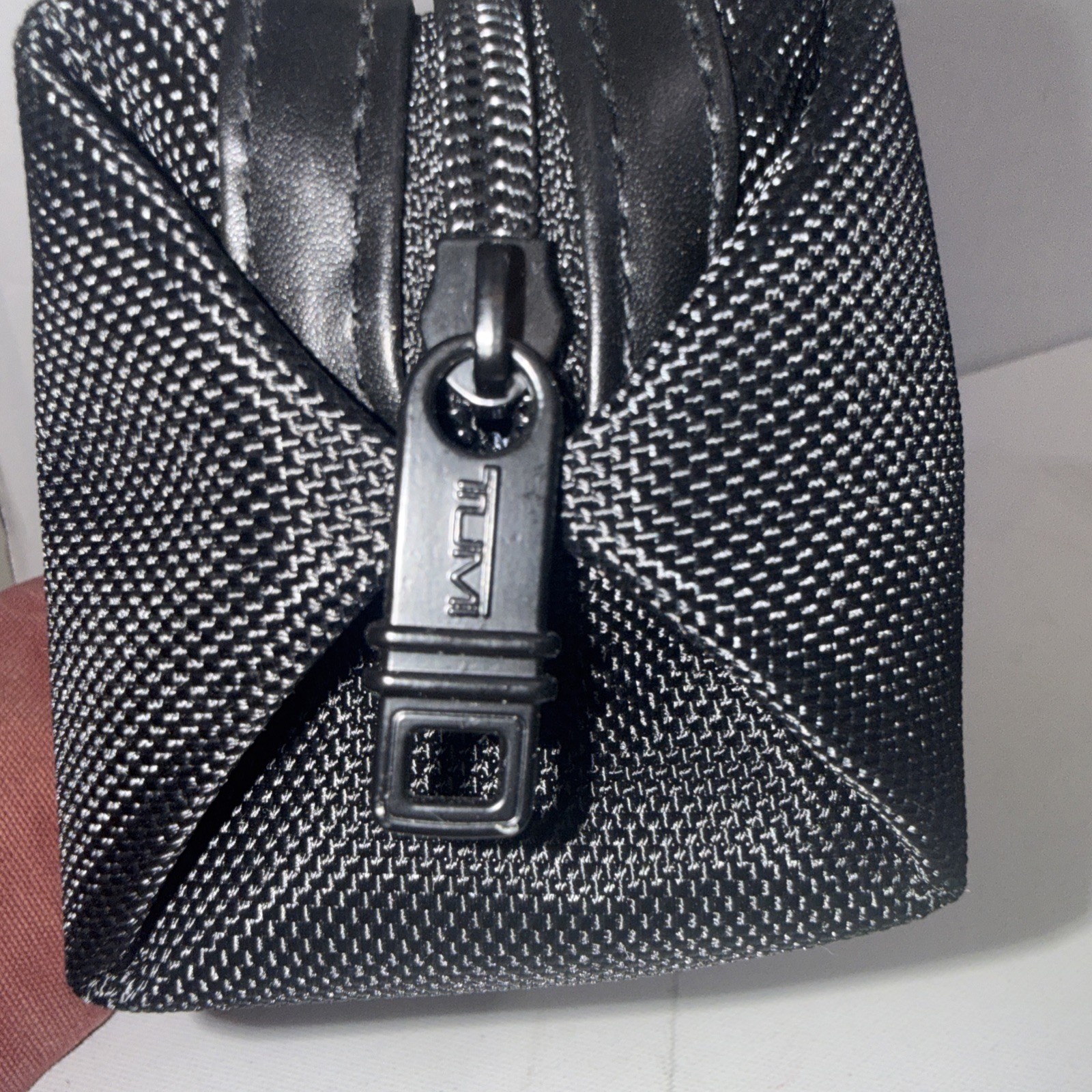 Tumi Delta Accessory Pouch Bag Zip Case Black Makeup Toiletry Travel & Eye Mask