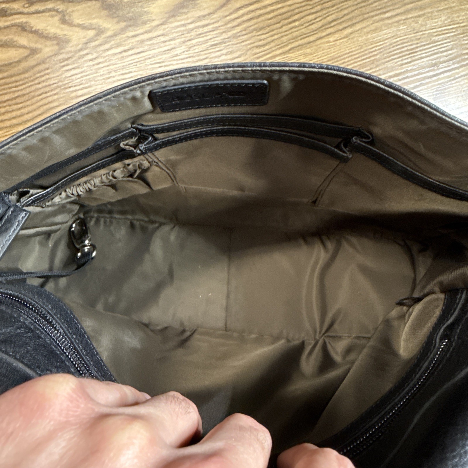 Bosca Old Leather Magnetic Flap Messenger Bag Black