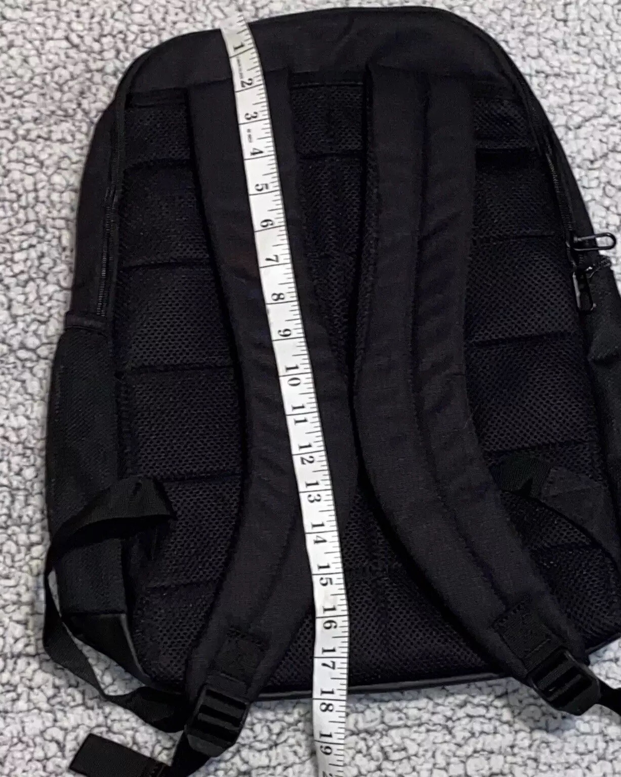 Nike Brasilia 9.5 Training Backpack Black 18″H x 12″W x 7″D (Medium, 24L) NWT