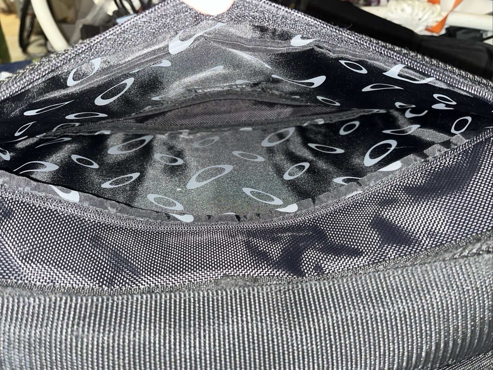 RARE OAKLEY AP MESSENGER BAG “DEXTER” TV Tactical Field Gear Range Excellent!
