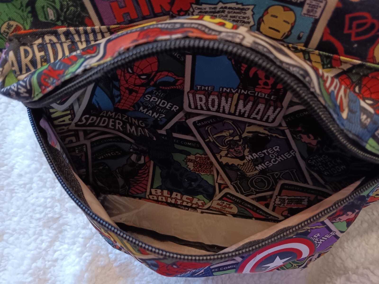 Bioworld Marvel Comics Comic Print 16″ Backpack