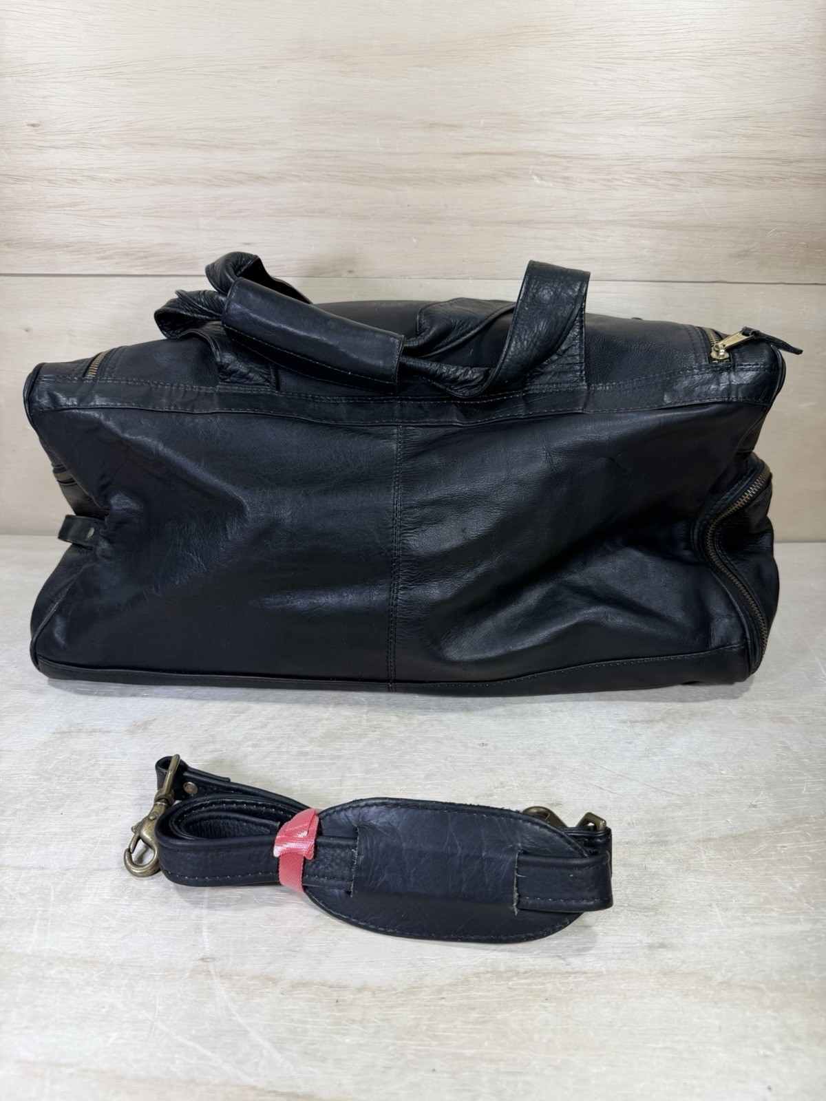 Frye Leather Duffle Bag- Black – Style 102 Benchcrafted Cross Body Strap -Duffel