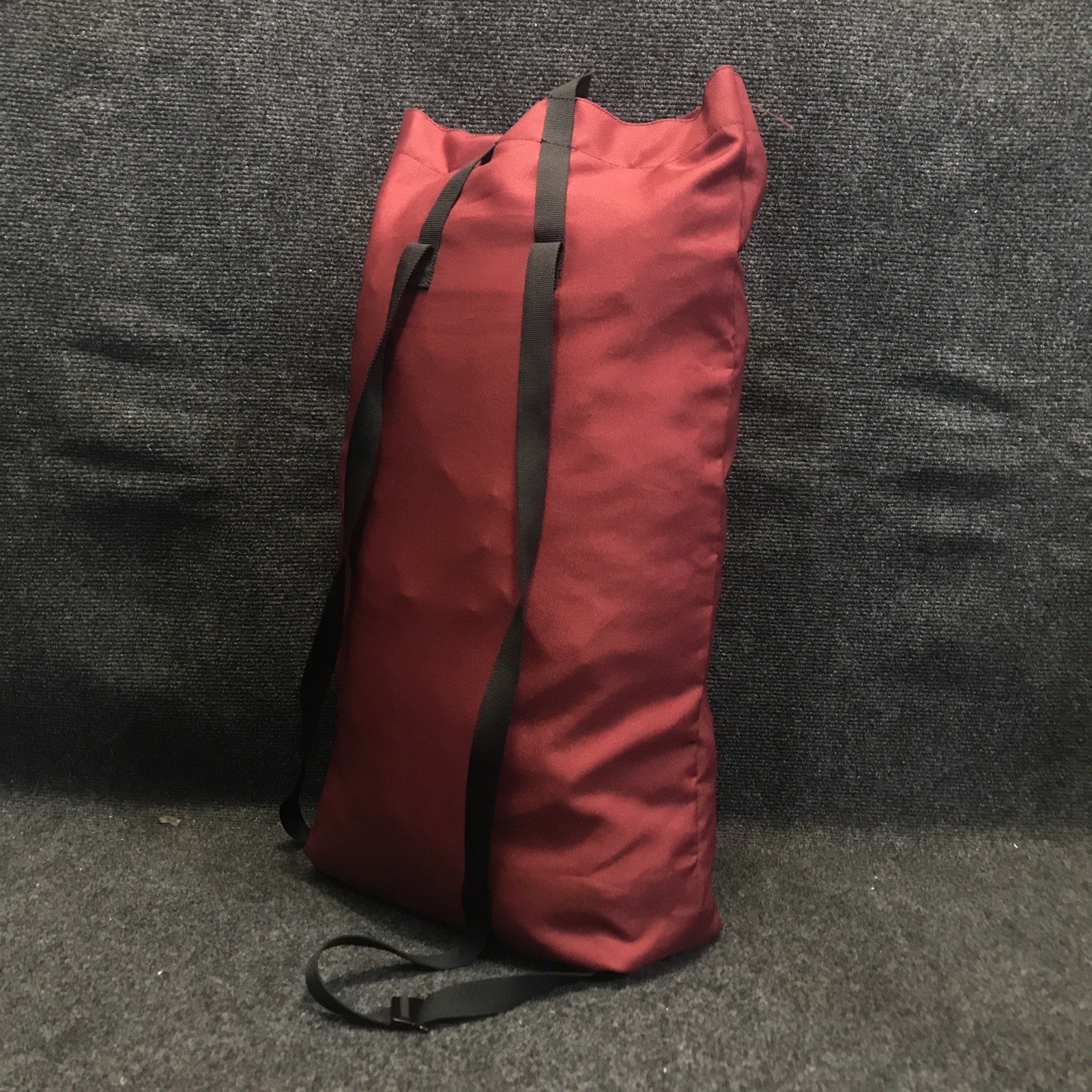 On Cloud Ambassador Maroon/Black Running Backpack Sack Run Bag w/ Front Logo