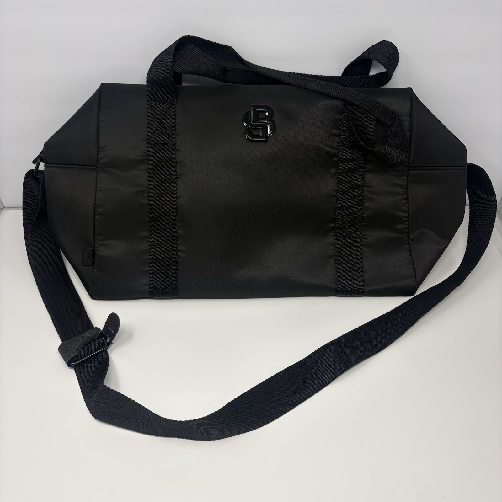 NEW BOSS Parfums Black Duffel Gym Travel Weekender Bag Shoulder Strap