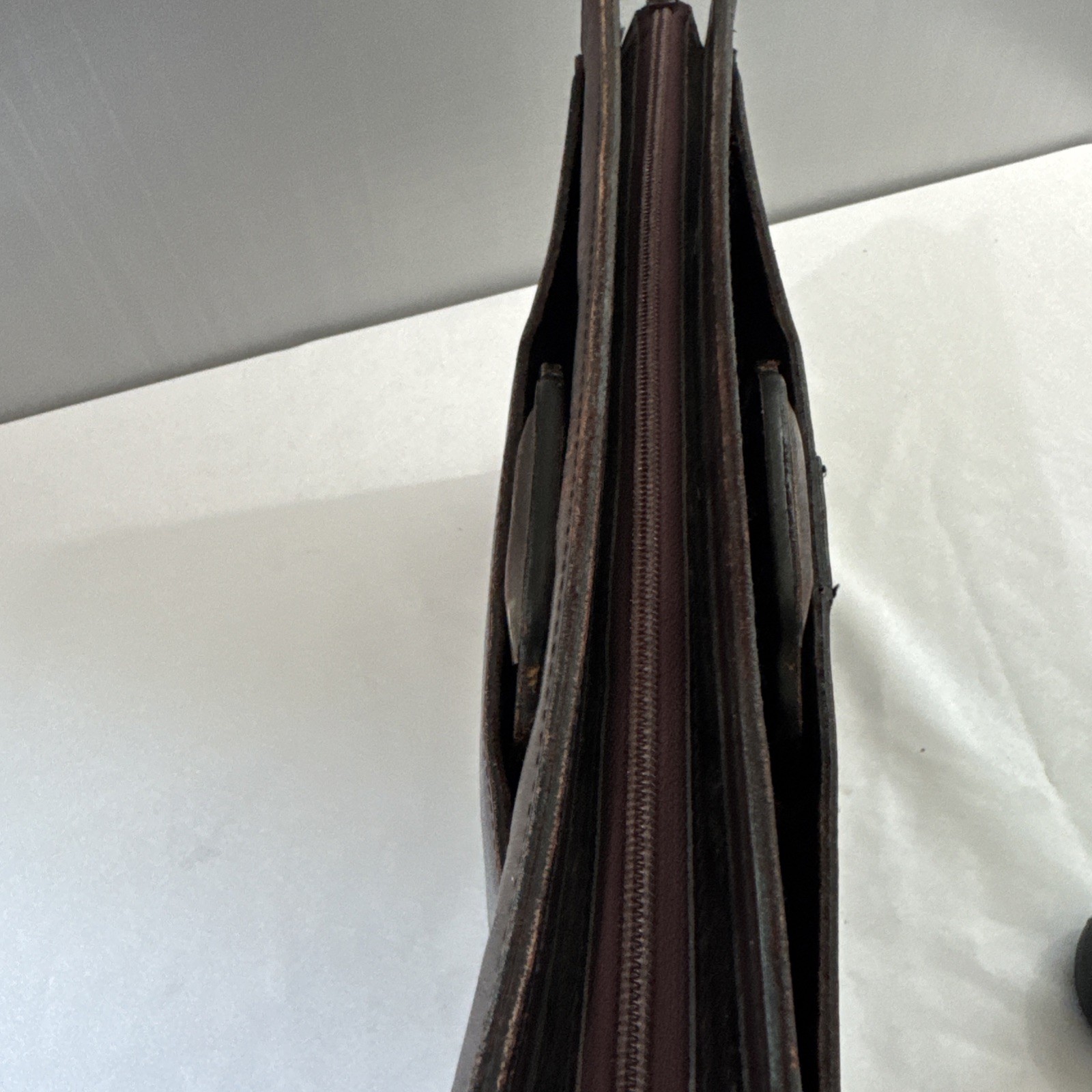 Hartmann Leather Folio, Briefcase, Handles. 16.5″ X 11″