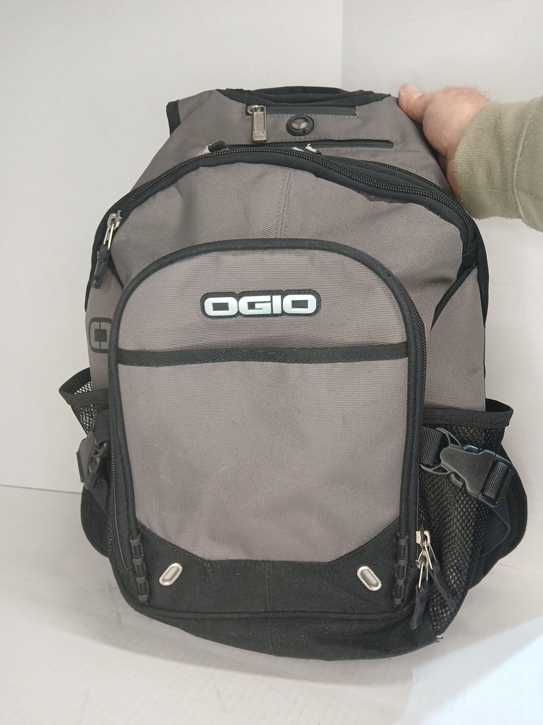 ogio backpack, Fugitive.Laptop compartment and phone compartment with cable port