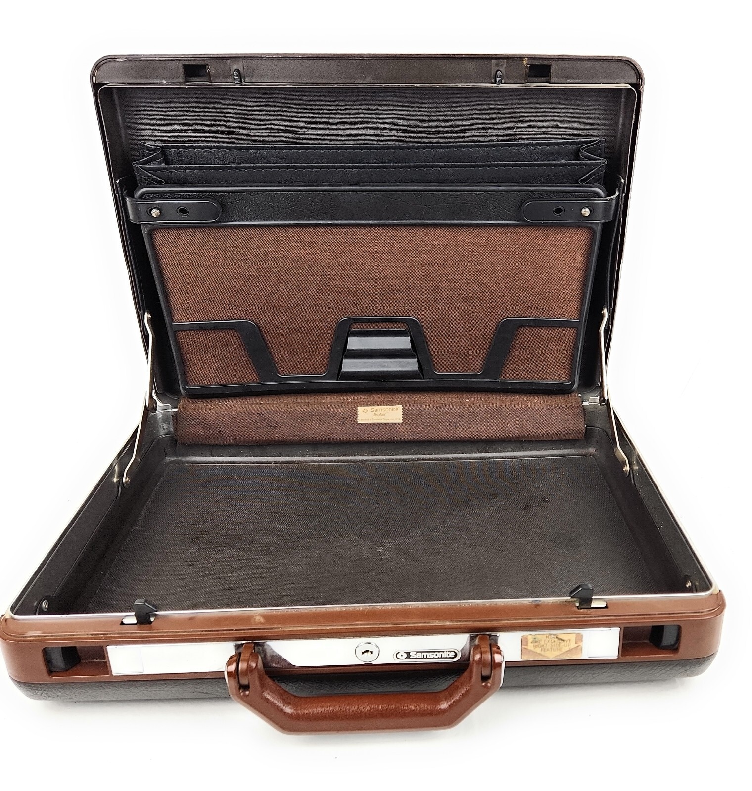 Vtg Samsonite Briefcase Brown Hard Side Slim MidCentury Attache MCM NO KEY 18″