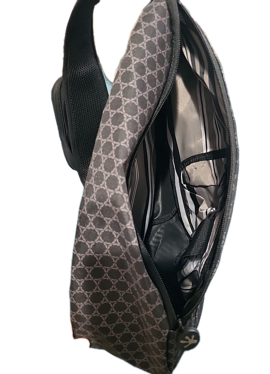 Geckobrands Sling Bag Padded adjustable strap with buckle large pockets EUC