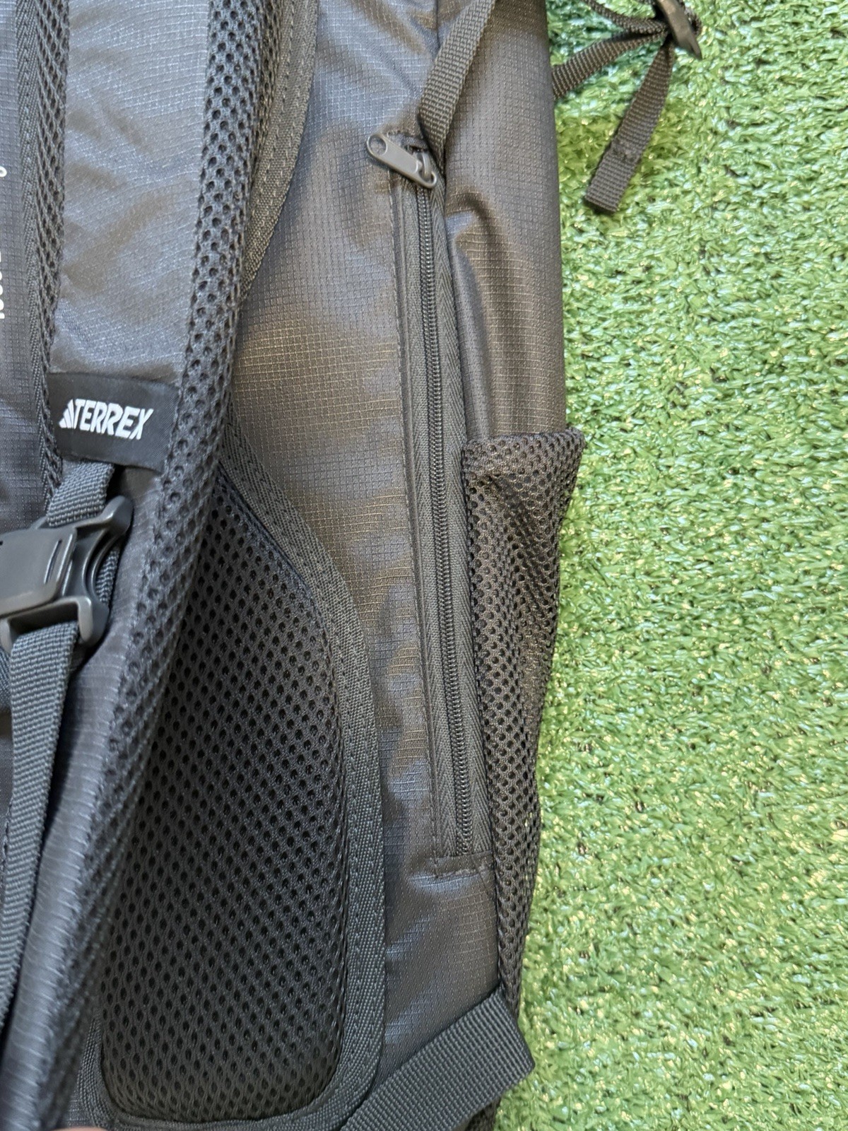 Adidas Terrex Multi CLIMACOOL Backpack Carbon 20L JM0464