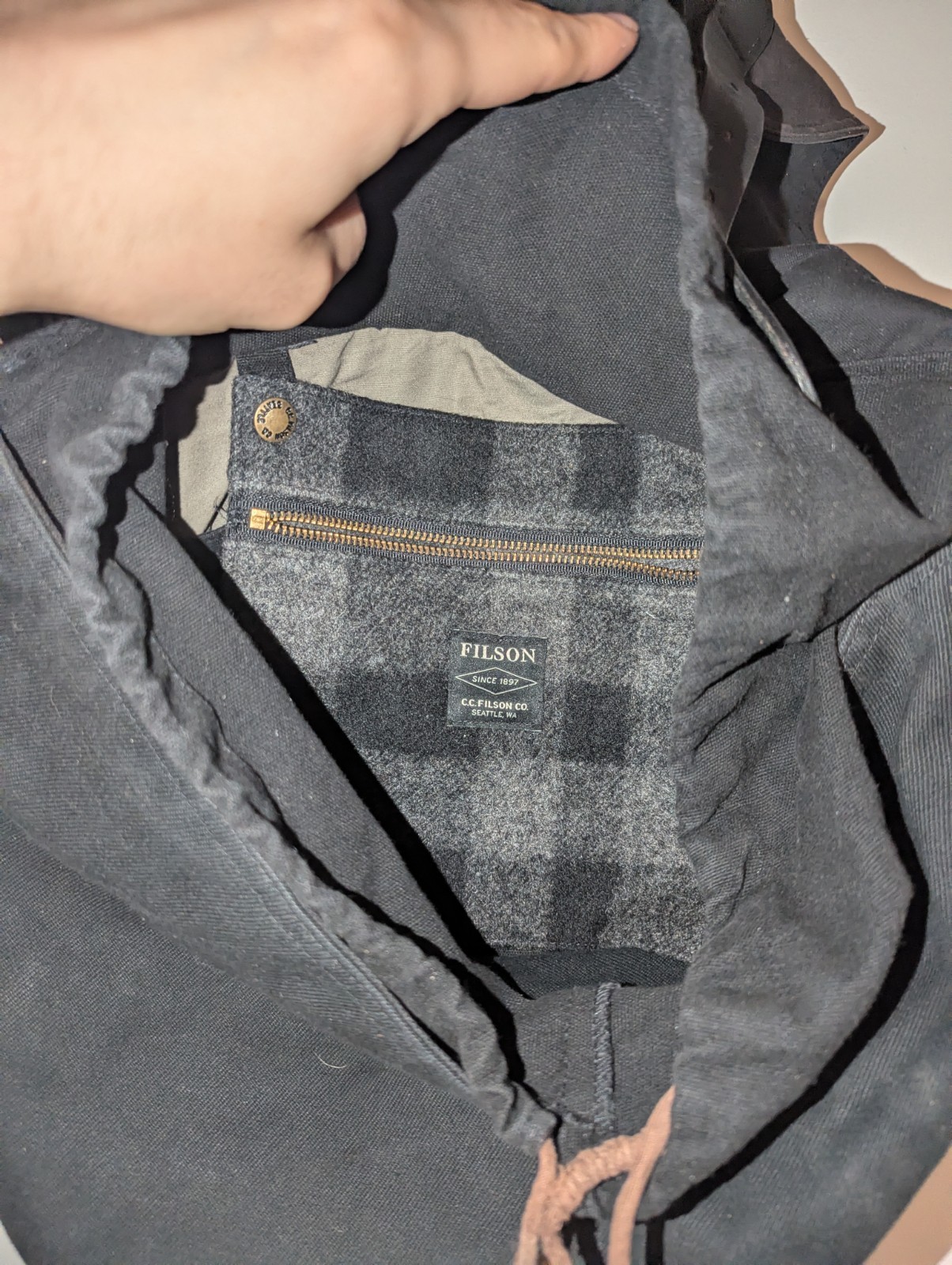 Filson Ranger Backpack Black Rugged Twill Leather Trim Tin Cloth Logo