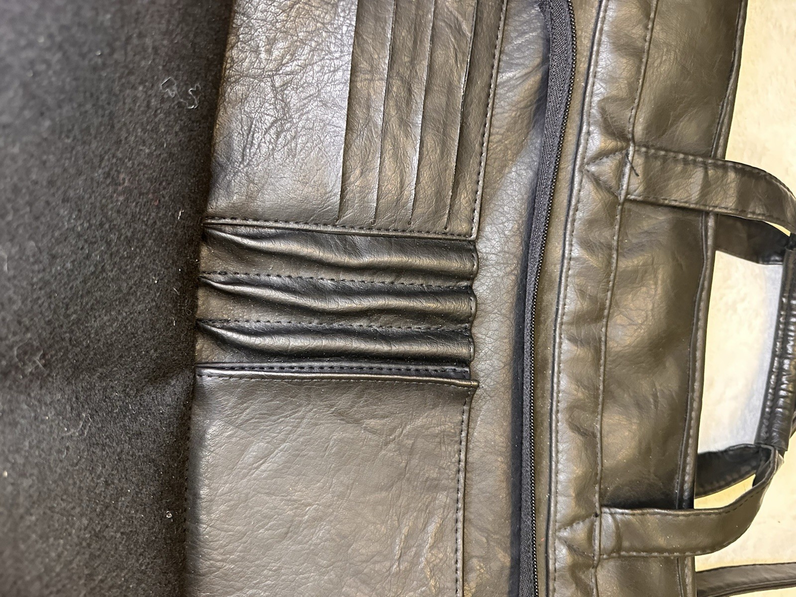 UIT Black Men’s Briefcase Shoulder Strap Zip/Button Inner/Outer Pockets