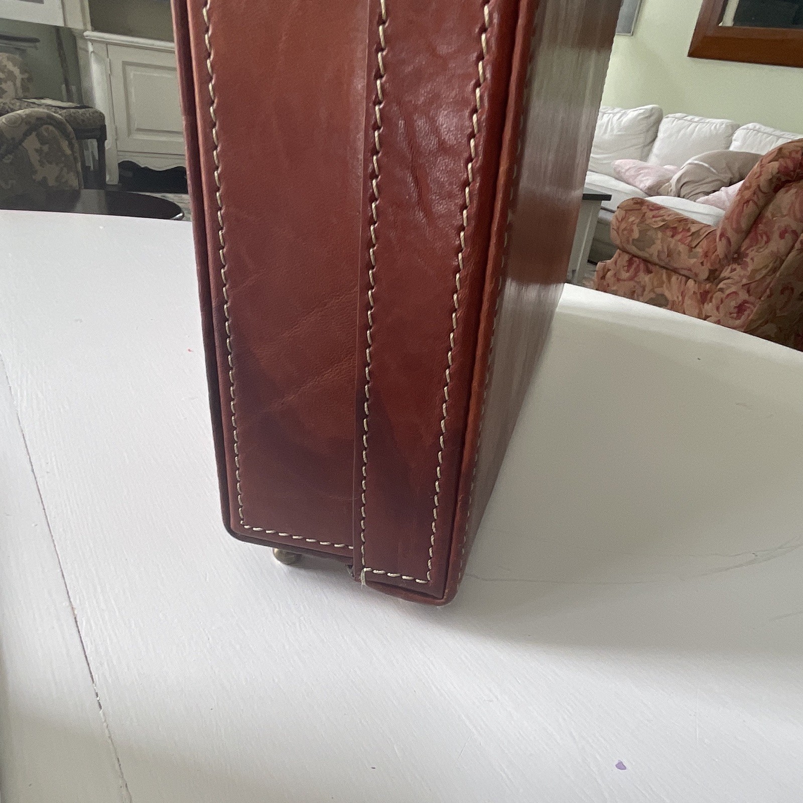 Dutch-made over-under hard-side briefcase, gold hardware – see pics