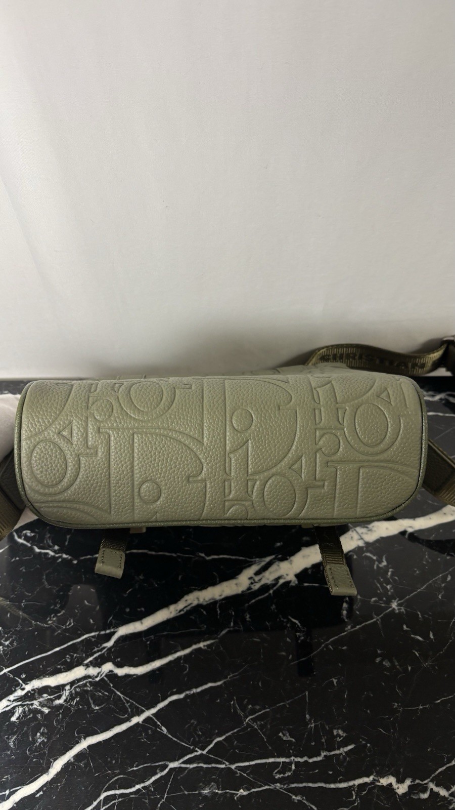 Authentic DIOR Green Gravity Grained Calf Leather Hit The Road Messenger Bag