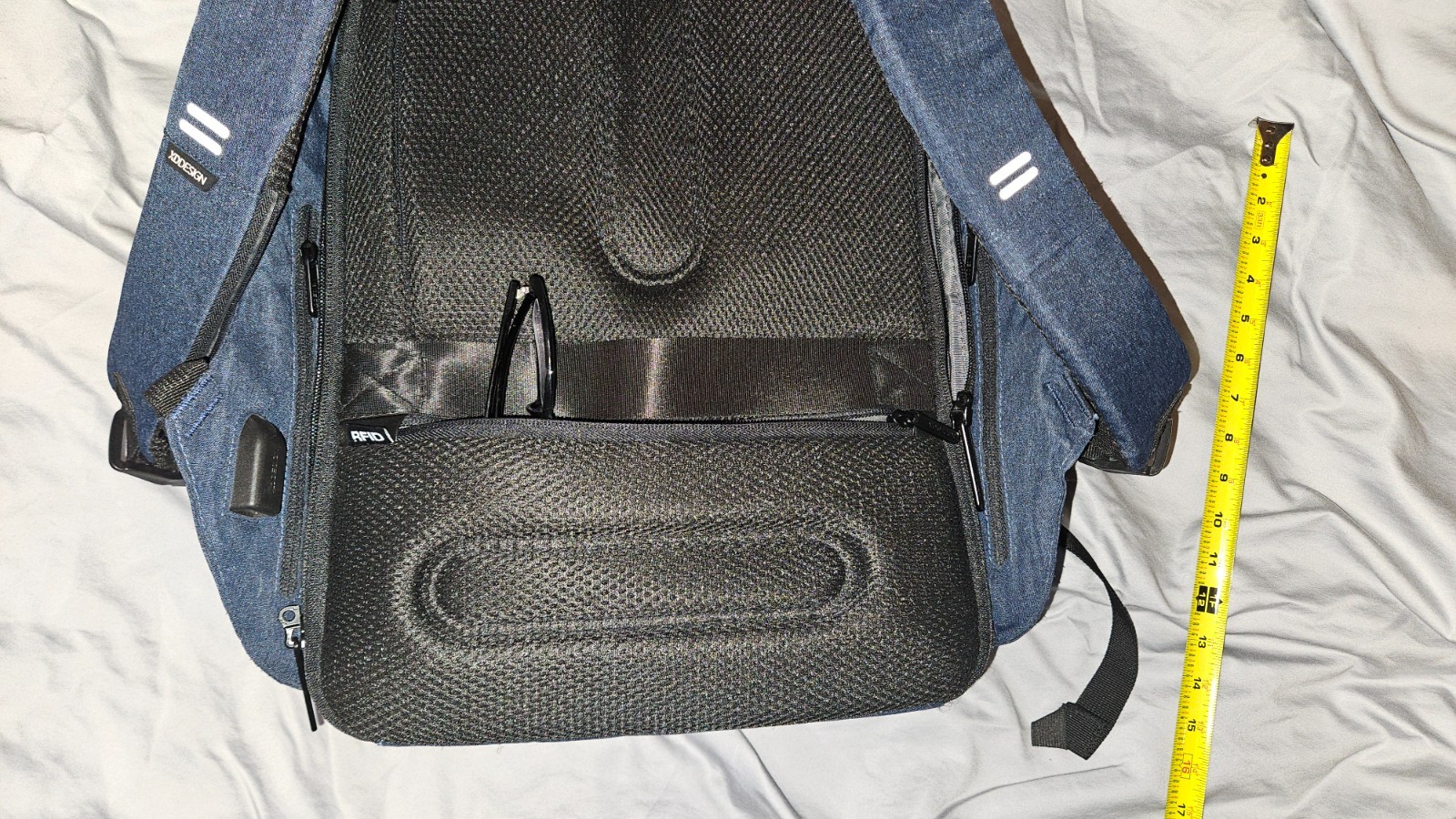 XDDESIGN Bobby Hero XL – Antitheft Backpack