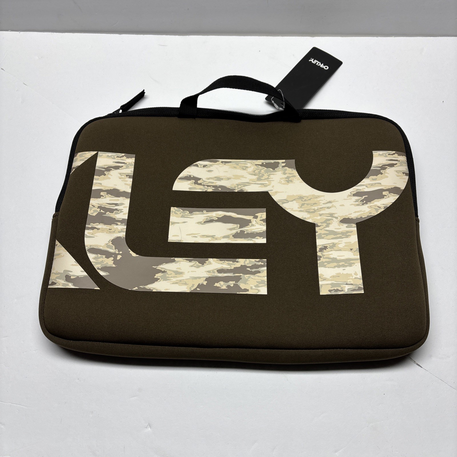 New Oakley B1B Laptop Protective Case Brown Camo Desert Travel Case