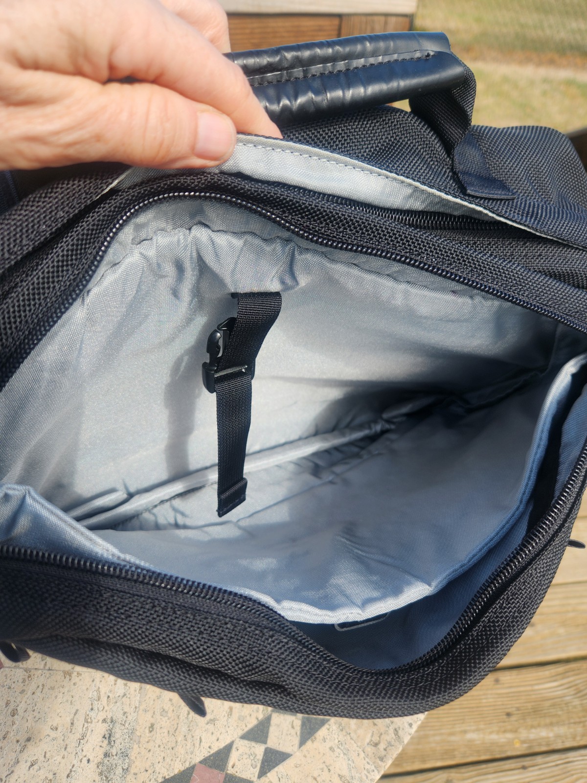 Patagonia black Laptop Backpack briefcase no shoulder strap