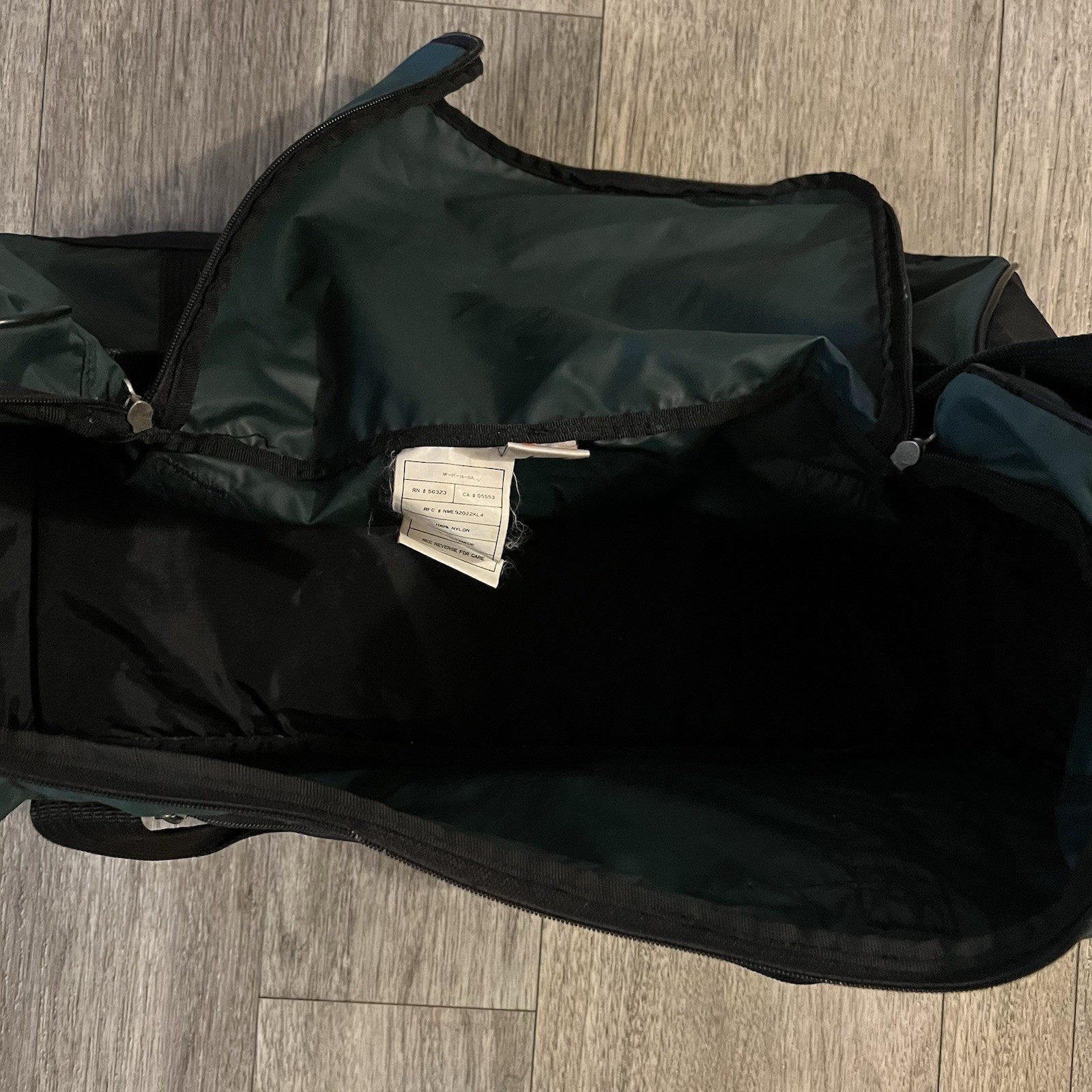 Vintage 90s NIKE SWOOSH Logo Duffle Gym Bag Green Embroidered Nylon