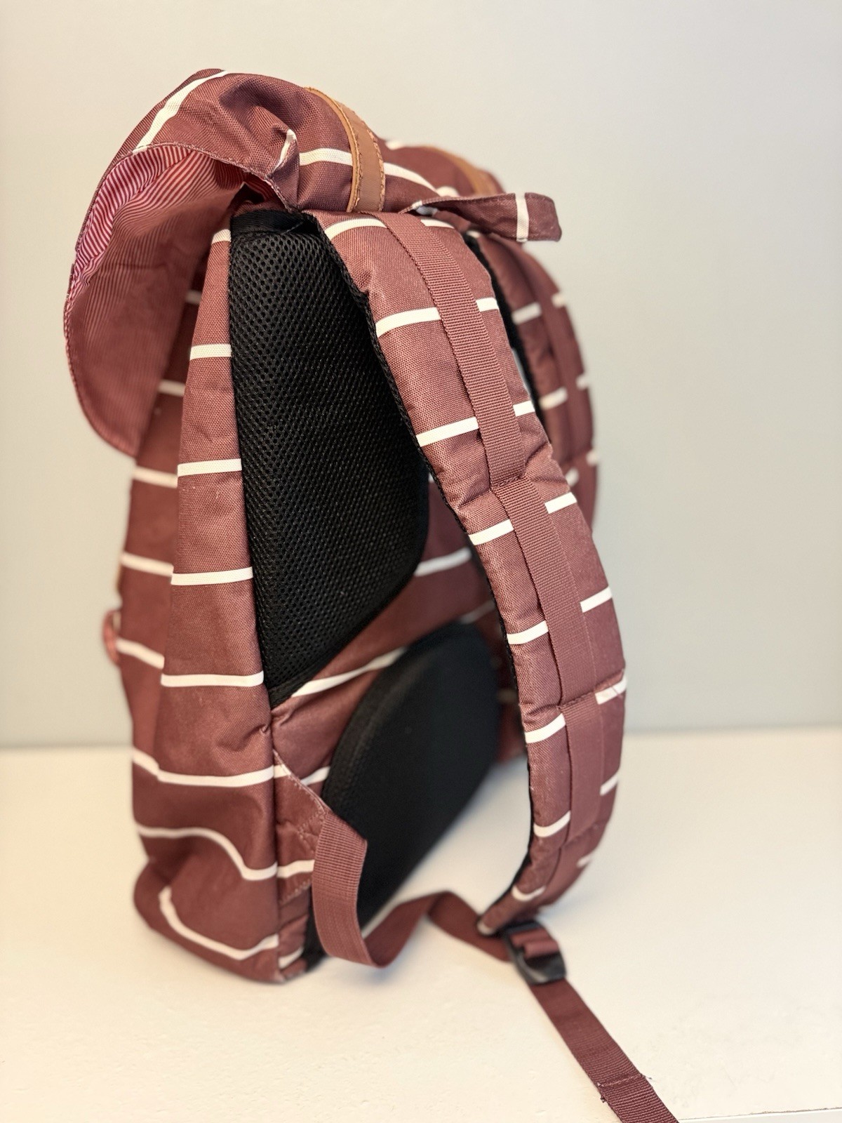 Herschel Supply Co. Little America Backpack Maroon Striped Colorblock 19″ Large