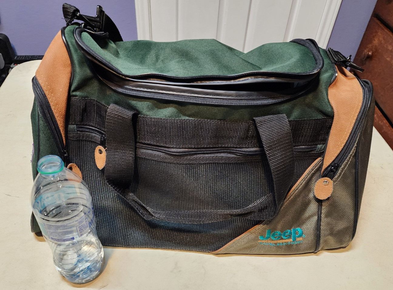 Jeep Duffle Bag Vintage 90s Patch Logo Travel Equipment Green And Tan