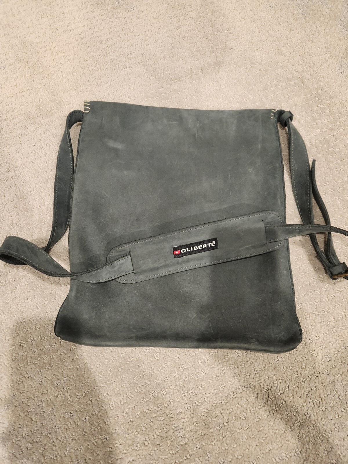 OLIBERTE FAIR TRADE TEME MESSENGER BAG