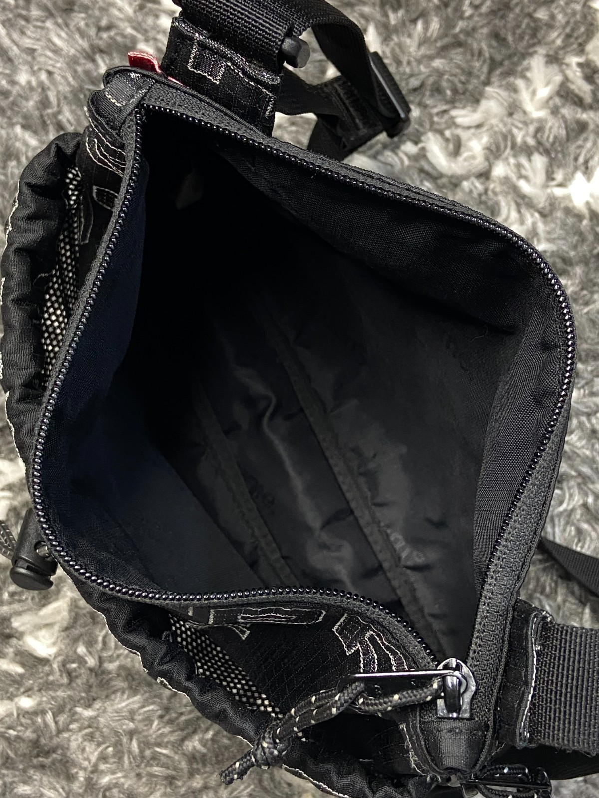 Supreme Side Bag FW21 Perfect condition!