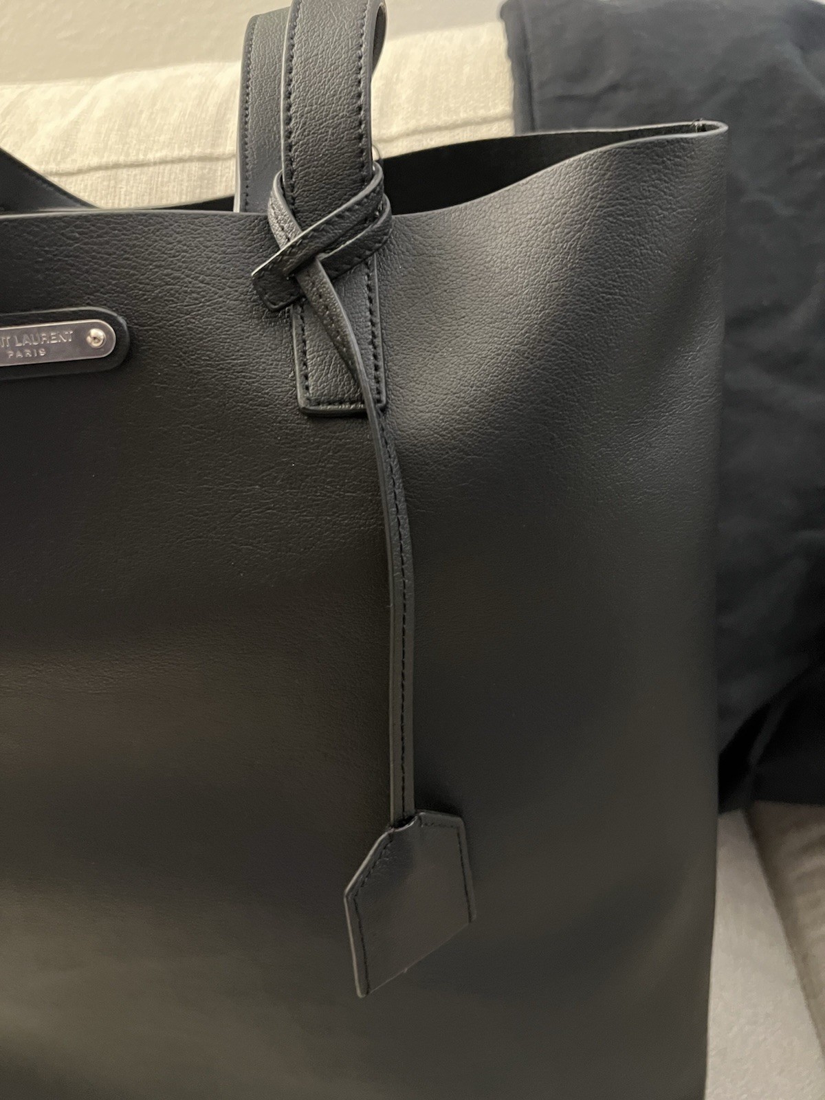 Saint Laurent Black Leather Tote Back With A Pouch brand new never worn