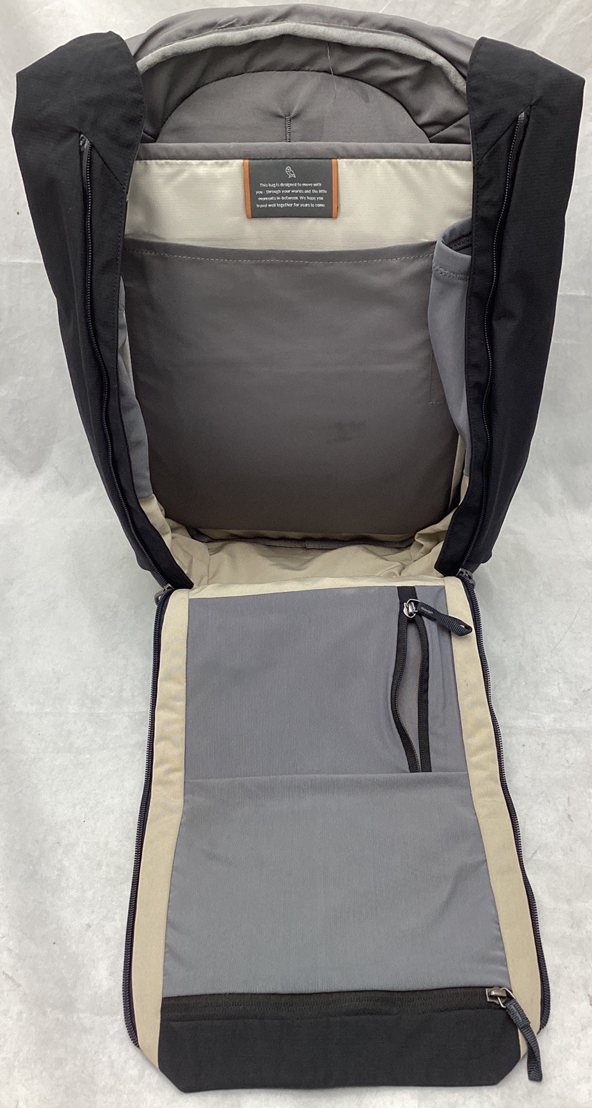 Bellroy Venture 22L Black Backpack