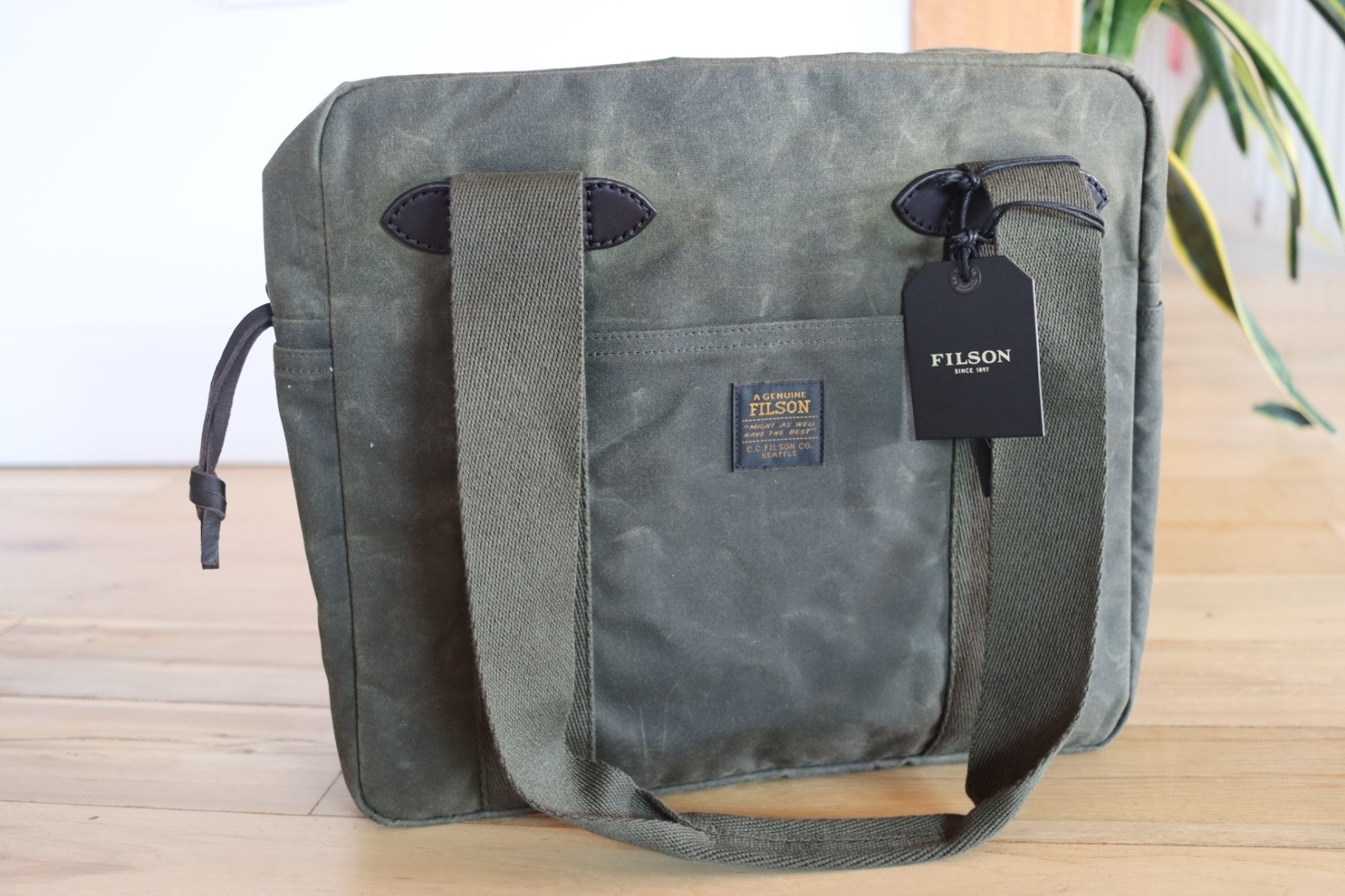 Filson Tin Cloth Zipper Tote Bag Otter Green New With Tags Waterproof USA Made