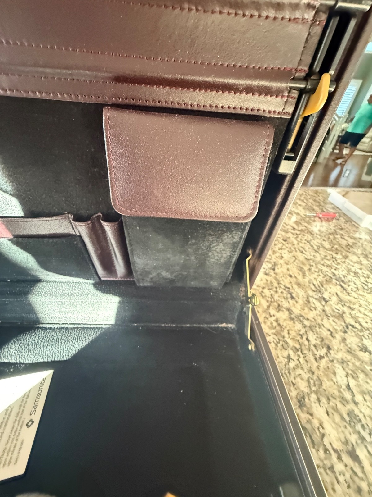 Vintage Samsonite OMEGA GL Hard Shell Briefcase Attache Business Case Combo Lock