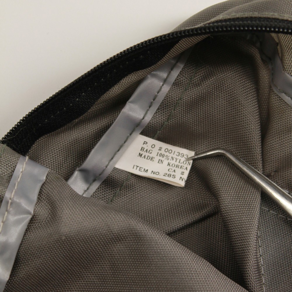 Vintage world famous grey black backpack 3 zip small zip pockets 1 large pocket