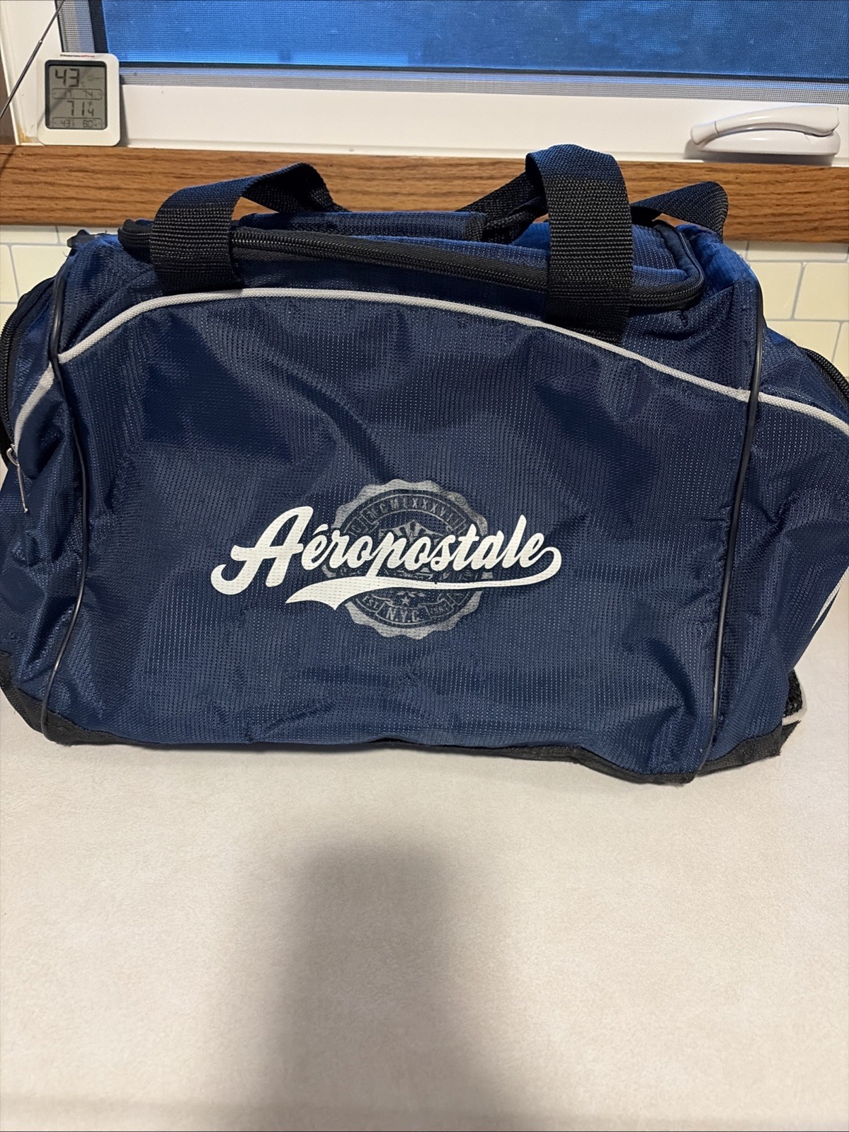 Aeropostale NYC Duffle Bag Luggage Tote Carry On Travel Gym Zip Straps Blue Tore