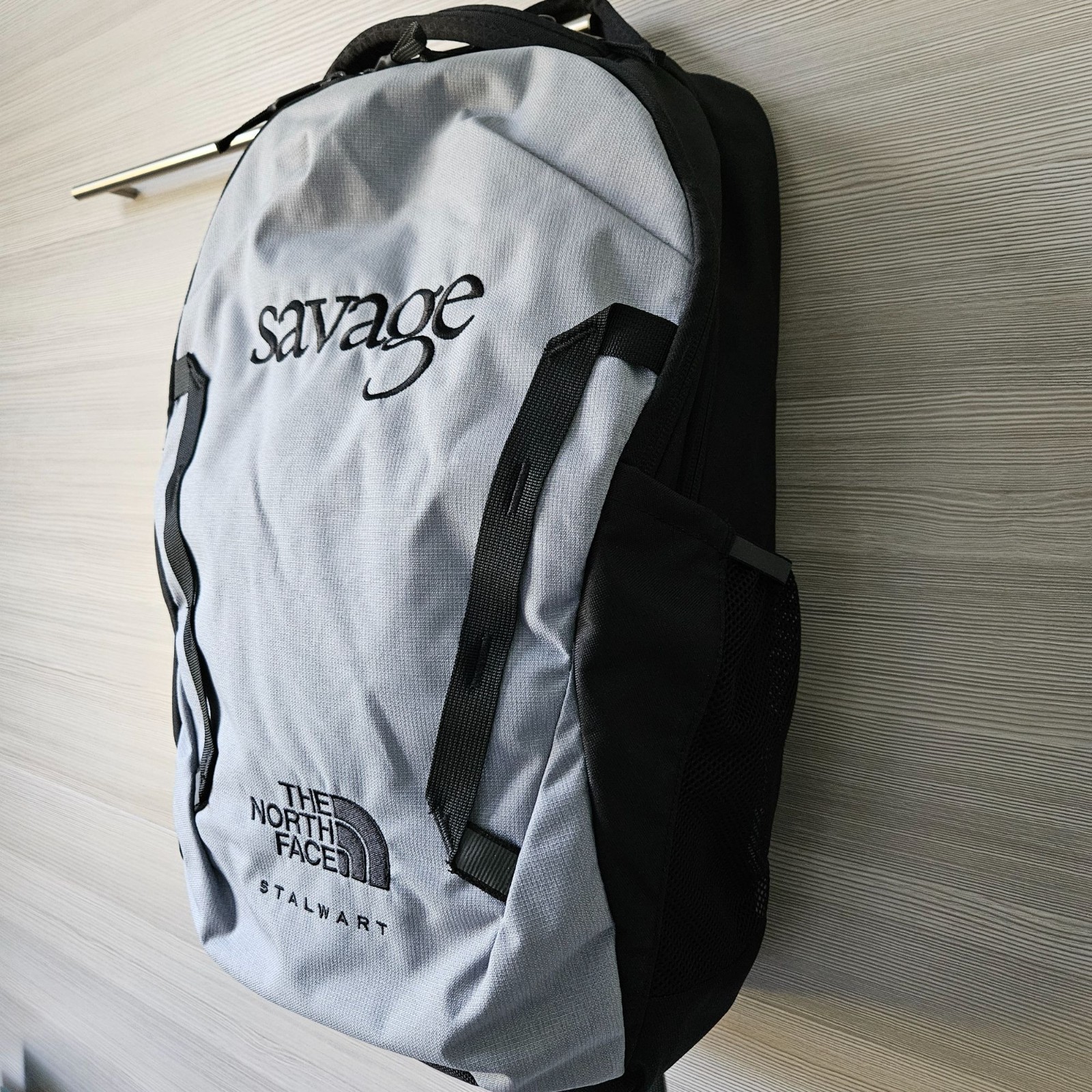 The North Face Backpack Stalwart Savage Logo Gray & Black 26L 15″ Laptop Bag