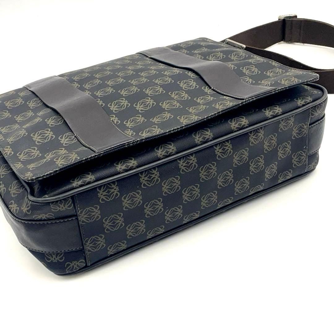 LOEWE Repeat Anagram Messenger Crossbody Bag Navy Gray Leather Men Laptop Auth