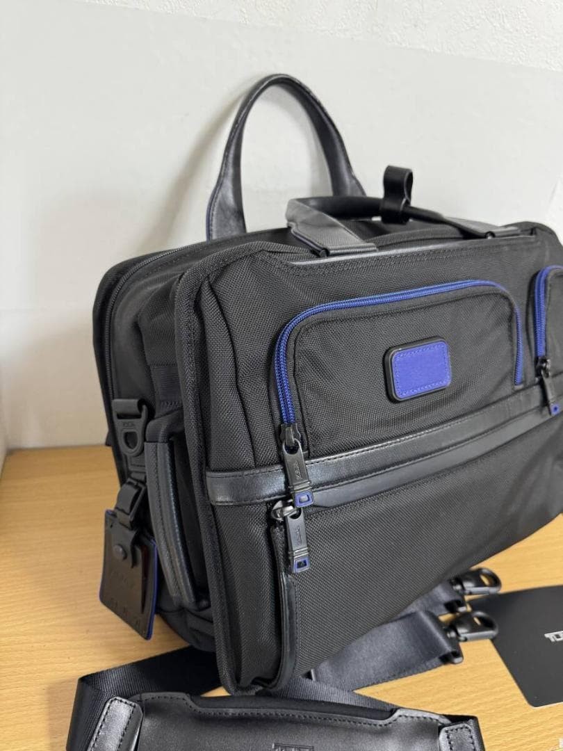 TUMI ANA ALPHA3 3WAY 2603180DNY3E Authentic