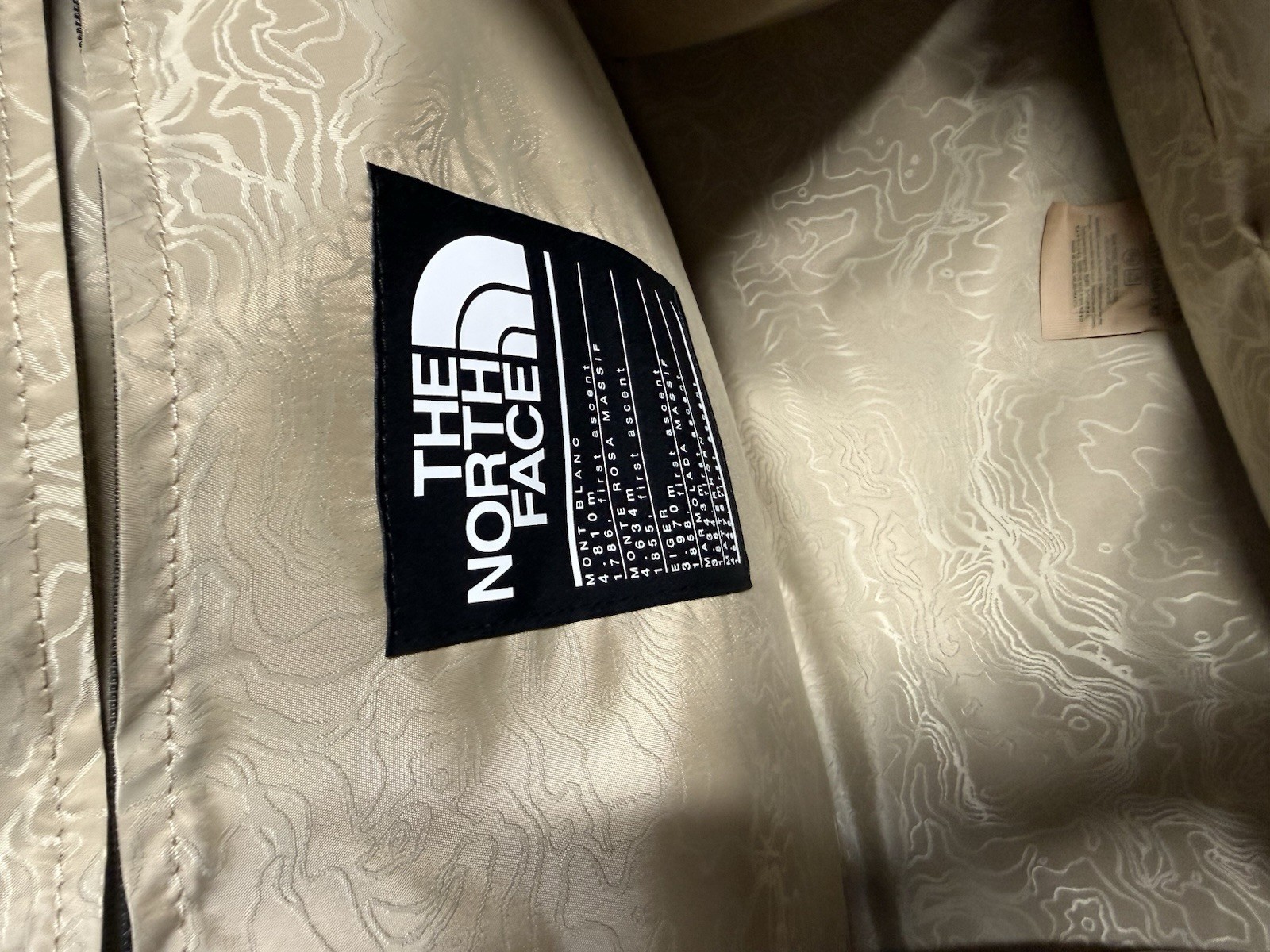 The North Face Base Camp Tote Bag Sample – TNF White/Black $175 MSRP