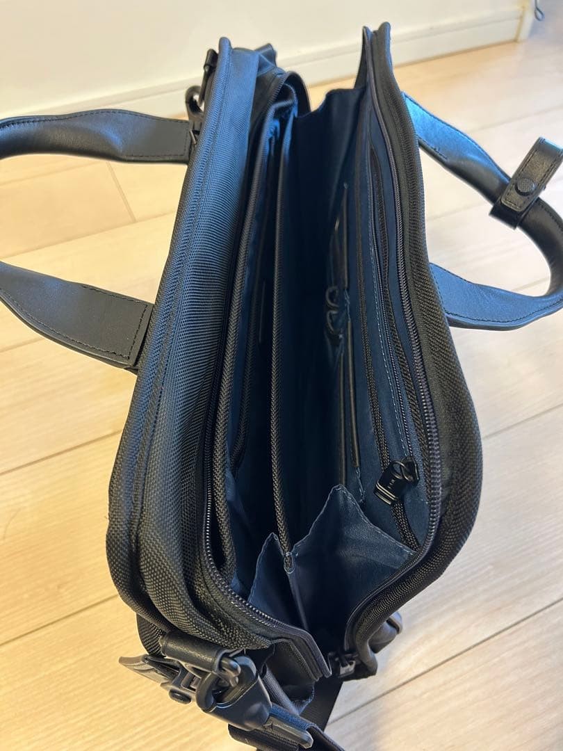 Perfect for Father s Day TUMI Business Bag 3way Black