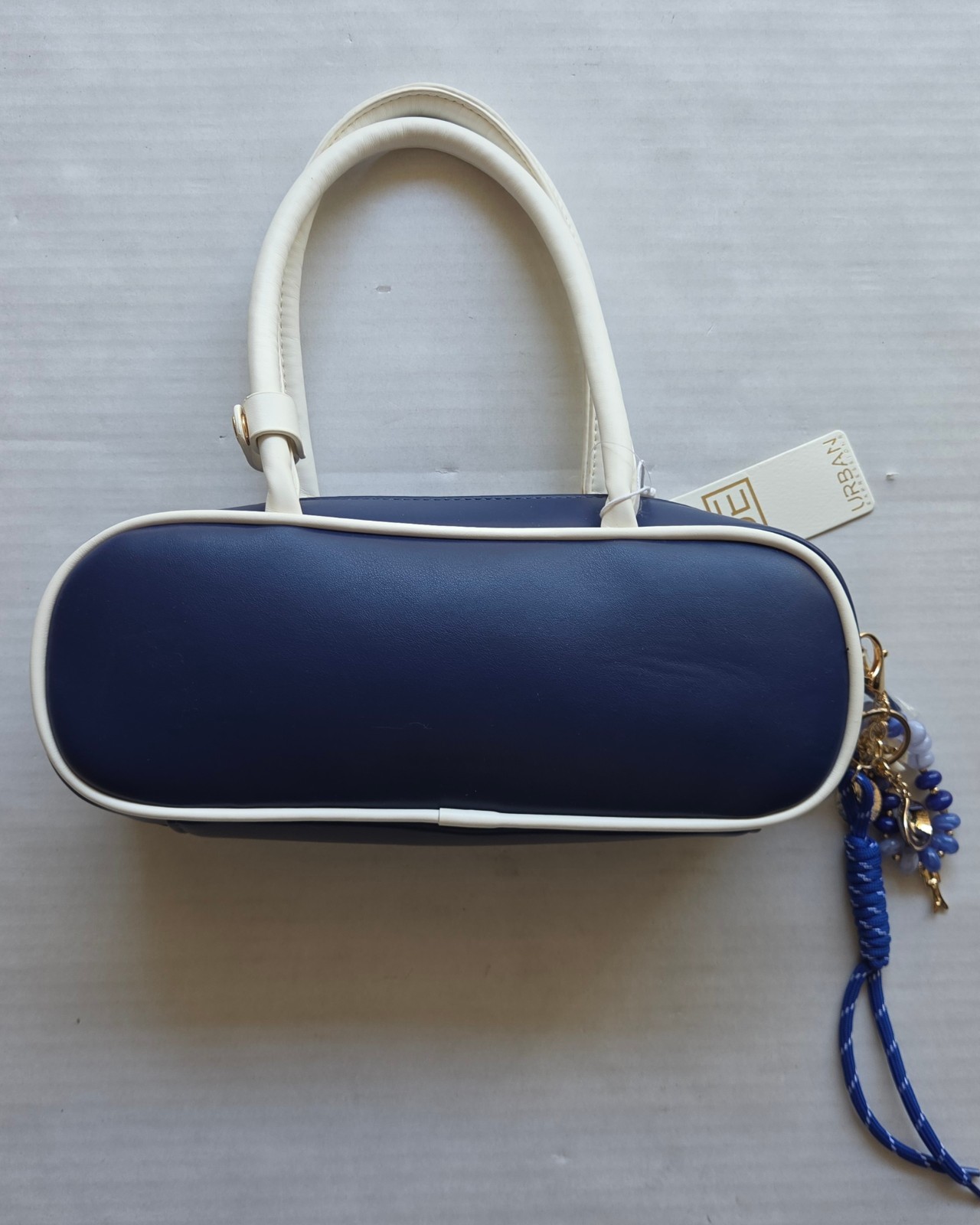 Urban Expression Blue Halo Shoulder Bag – 11.5′ in x 4.5′ in x 3.5′ in